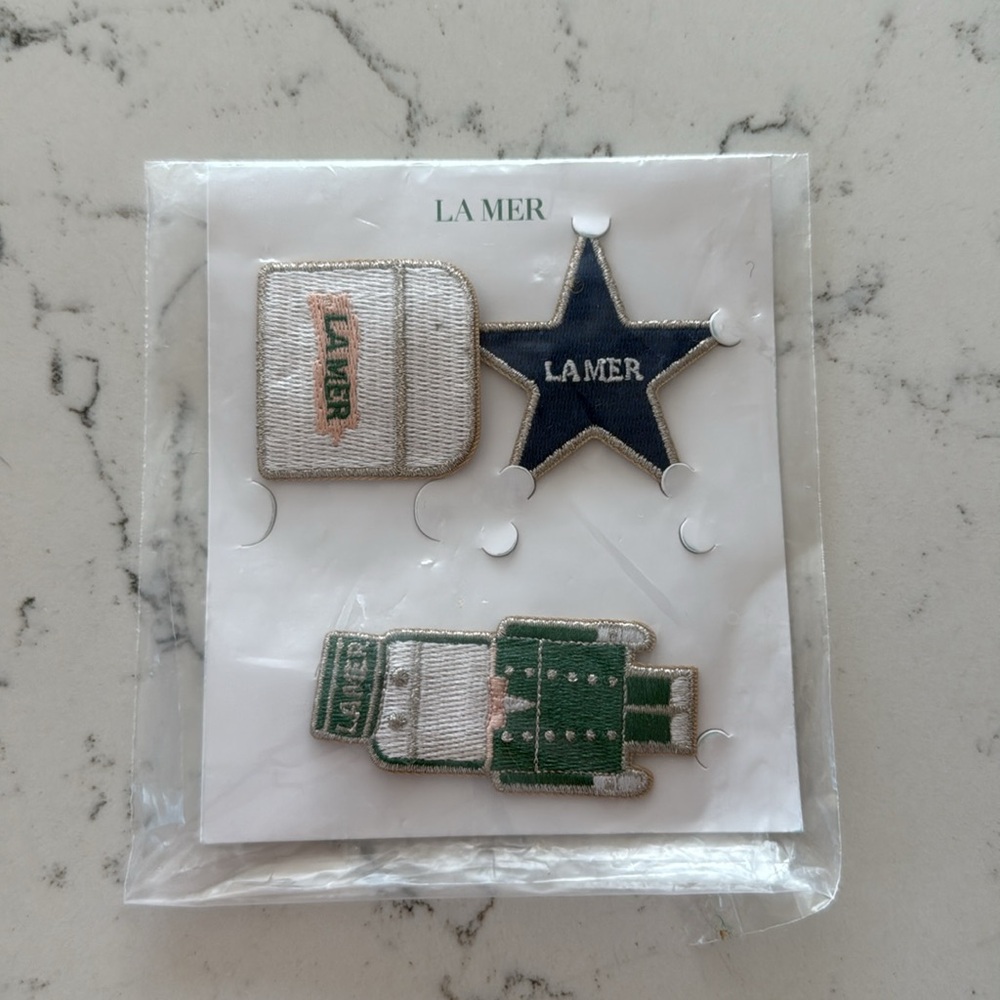 La Mer Signature Holiday Patches